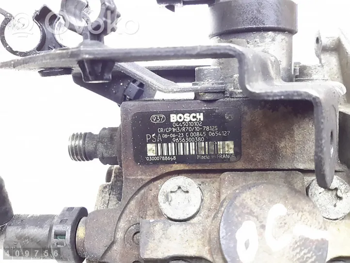 Peugeot 307 CC Bomba de alta presión de inyección de combustible 0445010102