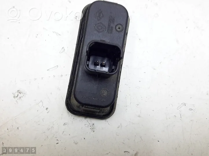 Renault Scenic RX Tailgate/trunk/boot open switch 8200076258