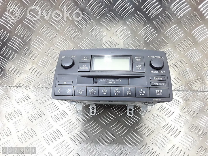 Toyota Corolla E110 Panel / Radioodtwarzacz CD/DVD/GPS 8612002250