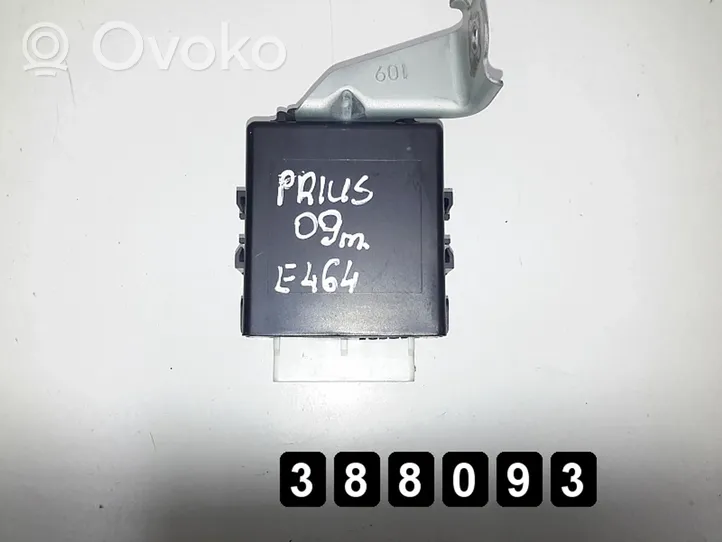 Toyota Prius (XW30) Lasinpyyhkimen rele 