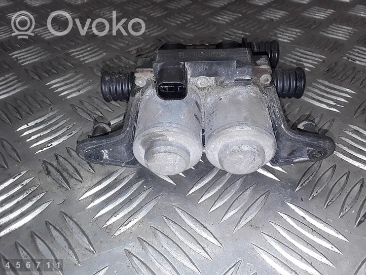 BMW M5 Coolant heater control valve 147412137