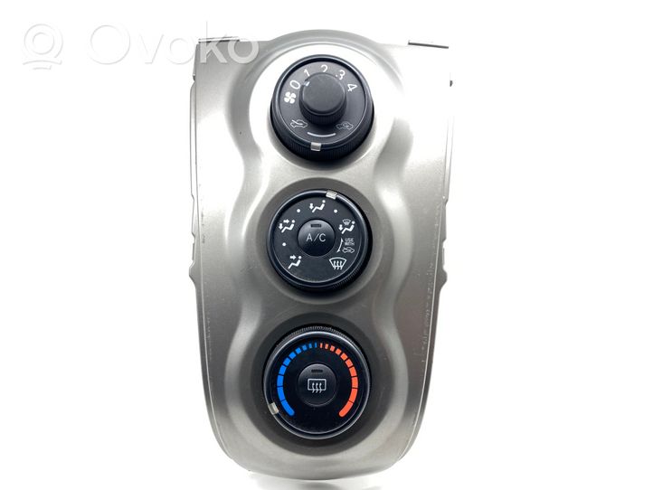 Toyota Yaris Gaisa kondicioniera / klimata kontroles / salona apsildes vadības bloks (salonā) 554060D190