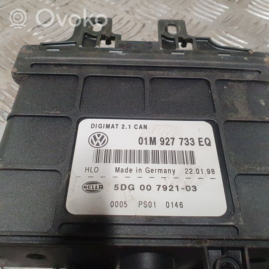 Volkswagen Golf IV Vaihdelaatikon ohjainlaite/moduuli 01M927733EQ