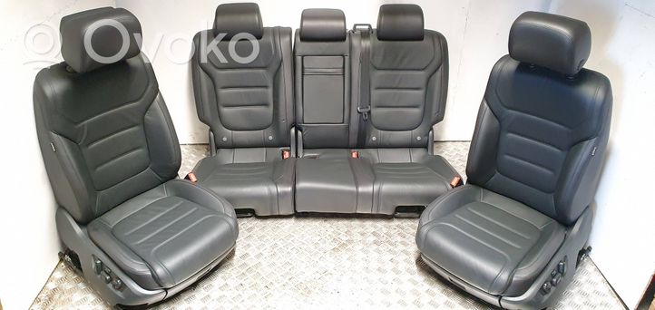 Volkswagen Touareg II Seat set 