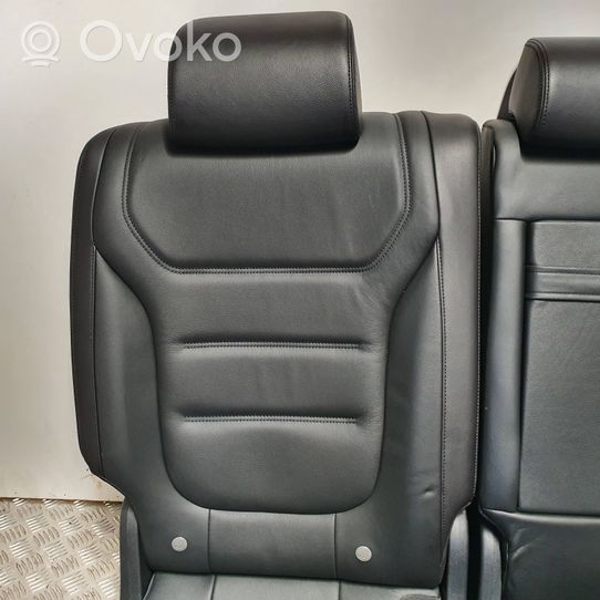 Volkswagen Touareg II Seat set 