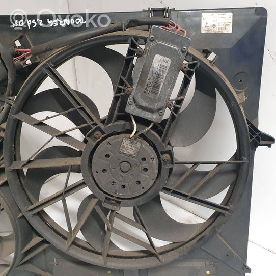 Volkswagen Touareg I Juego de ventilador 7L0121203F