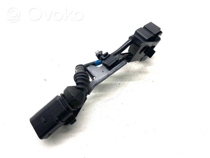 Audi A8 S8 D2 4D Air suspension front height level sensor 4E0616575J