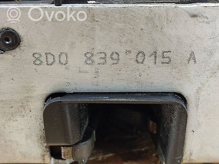 Audi A4 S4 B5 8D Etuoven lukko 8D0839015A