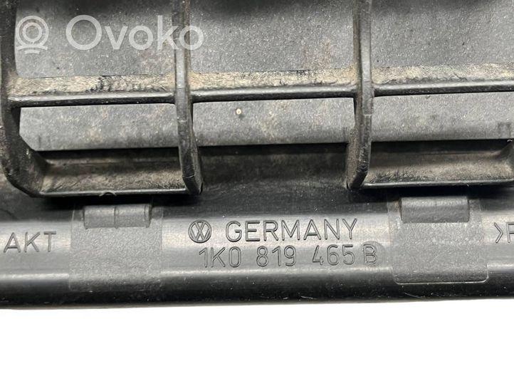 Volkswagen Golf IV Kratka wentylacyjna pod zderzakiem tylnym 1K0819465B