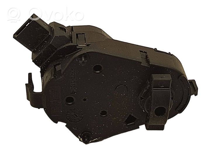 BMW Z4 E85 E86 Motor/activador trampilla del aire acondicionado (A/C) 64116902695