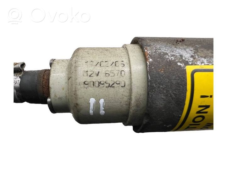 Audi A6 S6 C6 4F Pompa del combustibile del riscaldamento ausiliario Webasto 9009529D