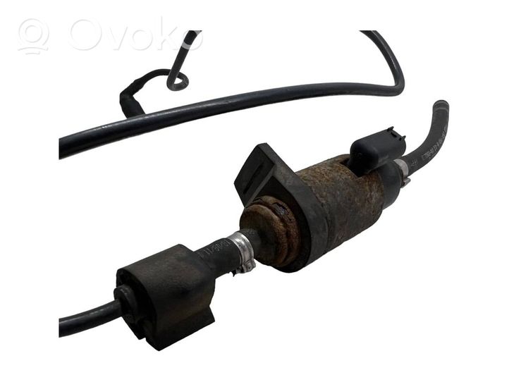 Volkswagen PASSAT B6 Kraftstoffpumpe Dosierpumpe Standheizung Webasto 9002853F