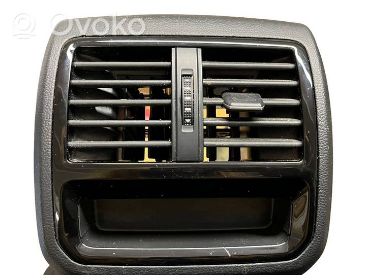 Volkswagen PASSAT B8 Rear air vent grill 3G0864131
