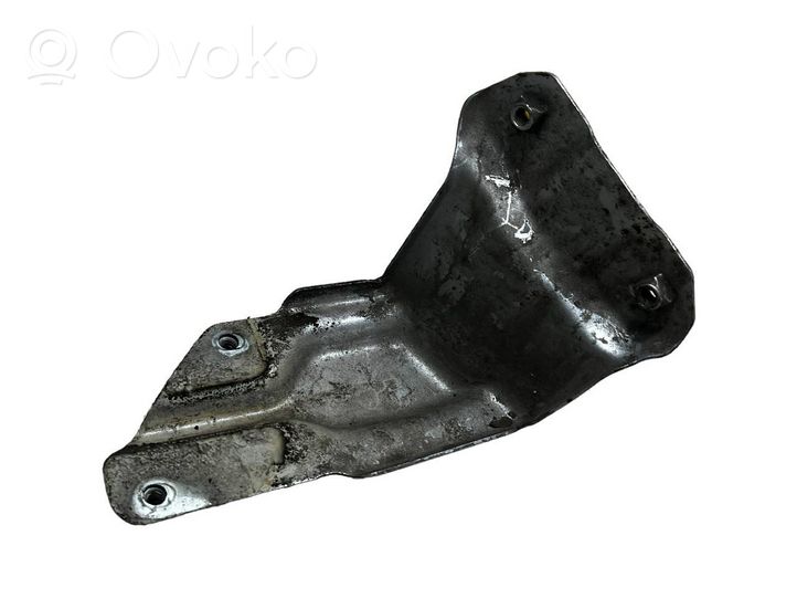 Volkswagen Golf Plus Supporto di montaggio del parafango 5M0821136