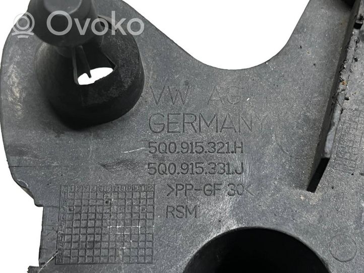 Skoda Octavia Mk3 (5E) Półka akumulatora 5Q0915331J