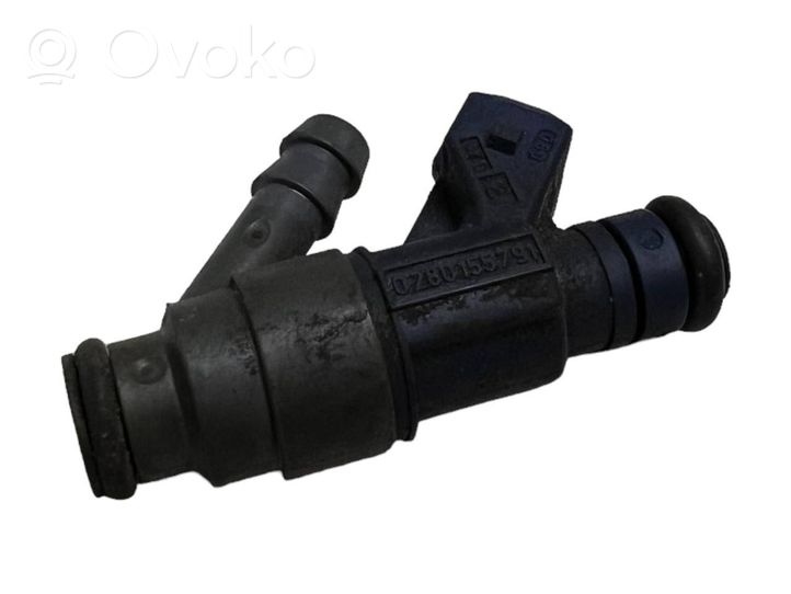 Volkswagen Golf IV Fuel injector 06A906031C