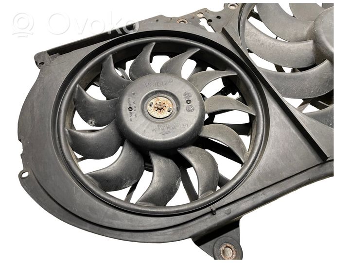 Audi A6 S6 C5 4B Ventilatore di raffreddamento elettrico del radiatore 4B0121205C