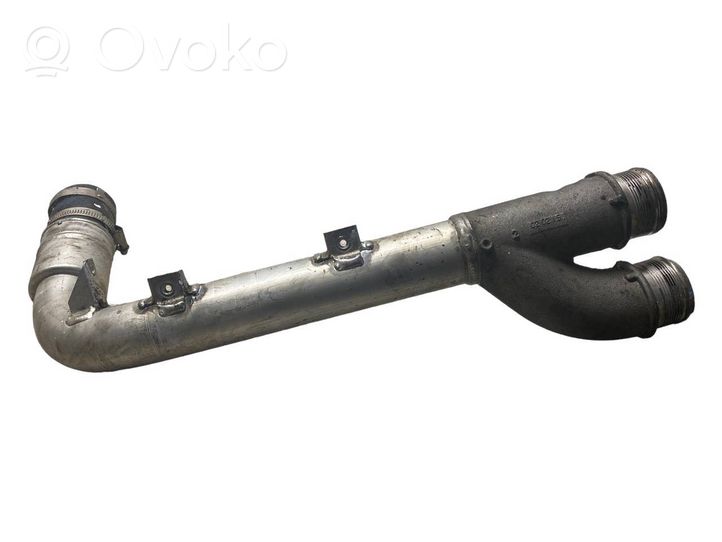 Volkswagen Touareg II Turbo air intake inlet pipe/hose 7P6145941B