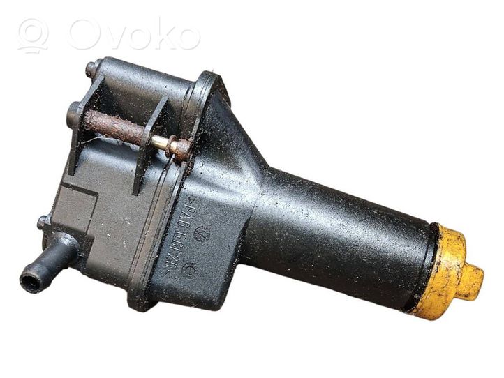 Volkswagen Sharan Réservoir de liquide de direction assistée 7M0422372A