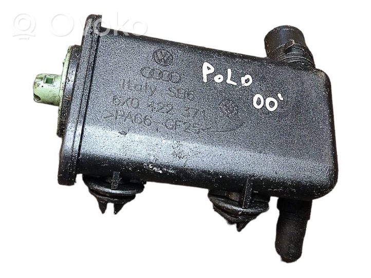 Volkswagen Polo III 6N 6N2 6NF Ohjaustehostimen nestesäiliö 6X0422371