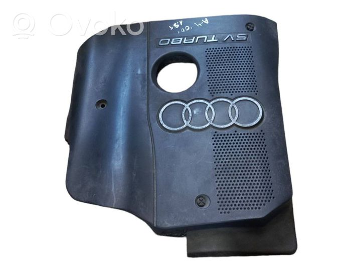 Audi A4 S4 B5 8D Variklio dangtis (apdaila) 058103724Q