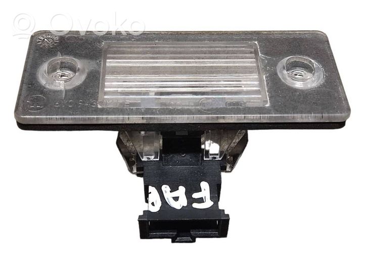 Skoda Fabia Mk2 (5J) Lampa oświetlenia tylnej tablicy rejestracyjnej 6Y0943021E