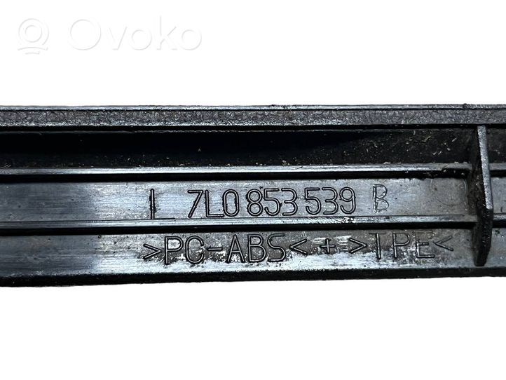 Volkswagen Touareg I Takaoven kynnyksen suojalista 7L0853539B