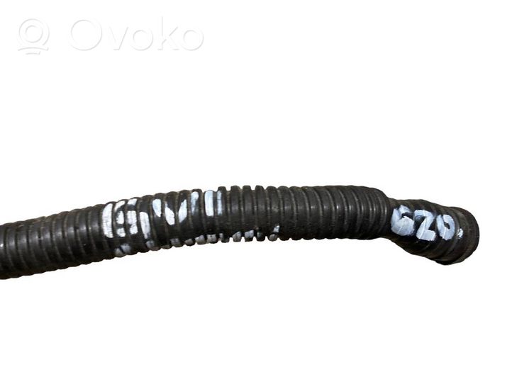 Volkswagen Golf VI Breather hose/pipe 03C103493AE