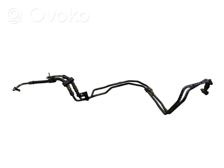 Audi A4 S4 B7 8E 8H Tubo flessibile del radiatore dell’olio del cambio 8E0317822E