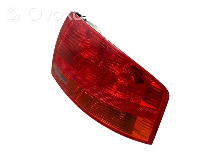 Audi A4 S4 B7 8E 8H Luci posteriori 8E5945096