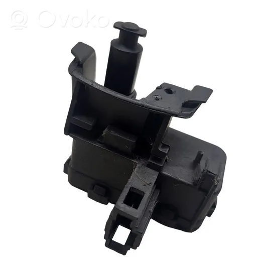 Volkswagen Touareg II Serratura del tappo del serbatoio del carburante 7P0810773B