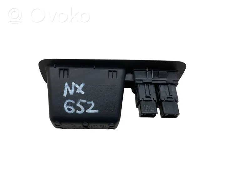 Lexus NX Przełącznik / Przycisk otwierania klapy tylnej / bagażnika 6929178040