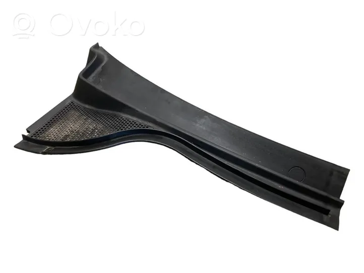 Volkswagen Tiguan Wiper trim 5N1819404