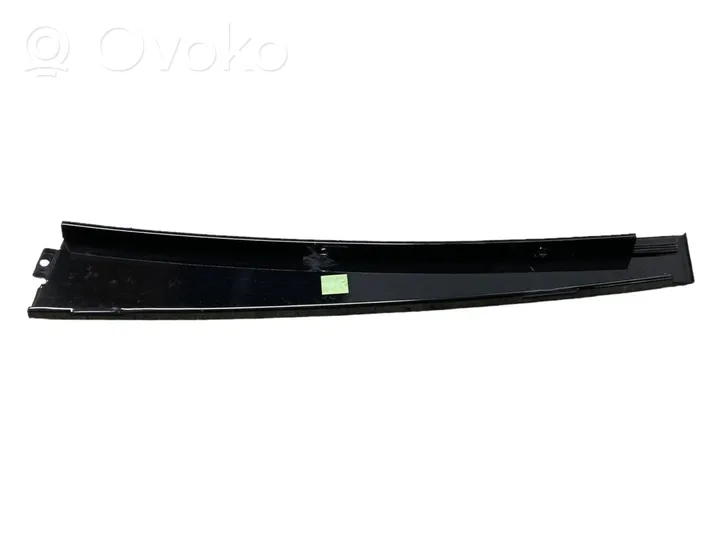 Volkswagen PASSAT B5.5 Rear door glass trim molding 3B0839901