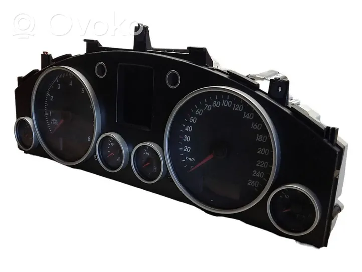 Volkswagen Touareg I Speedometer (instrument cluster) 7L6920870