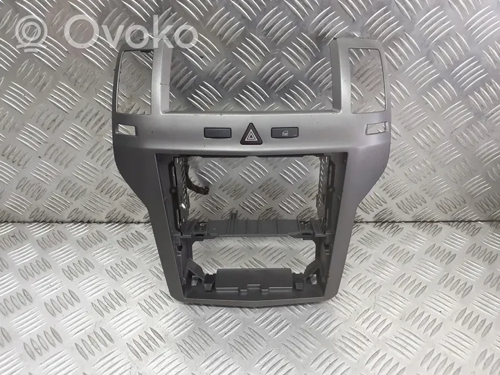 Opel Zafira B Unité de commande console centrale 13100105