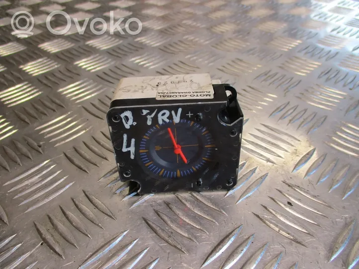 Daihatsu YRV Horloge 