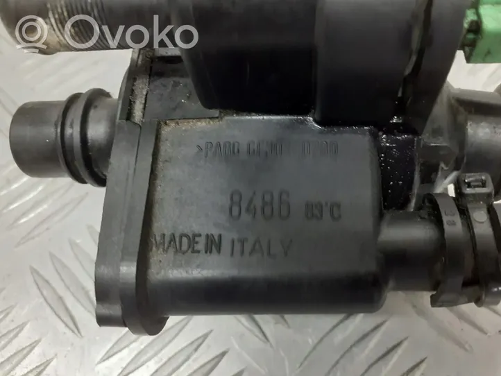 Mazda 2 Obudowa termostatu 