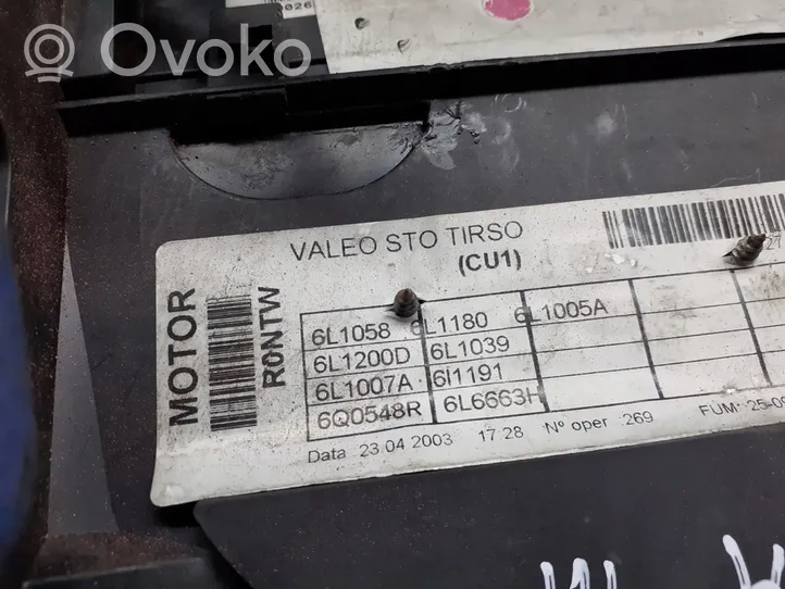 Seat Ibiza III (6L) Vassoio scatola della batteria 6Q0915129