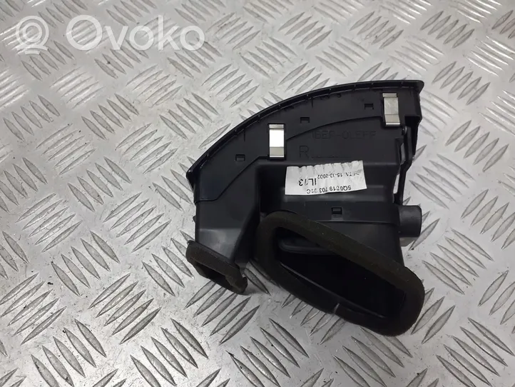 Volkswagen Polo IV 9N3 Copertura griglia di ventilazione cruscotto 6Q0819704