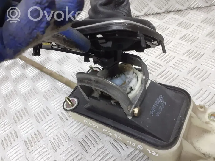 Audi A3 S3 8L Gear selector/shifter in gearbox 1J0711025G