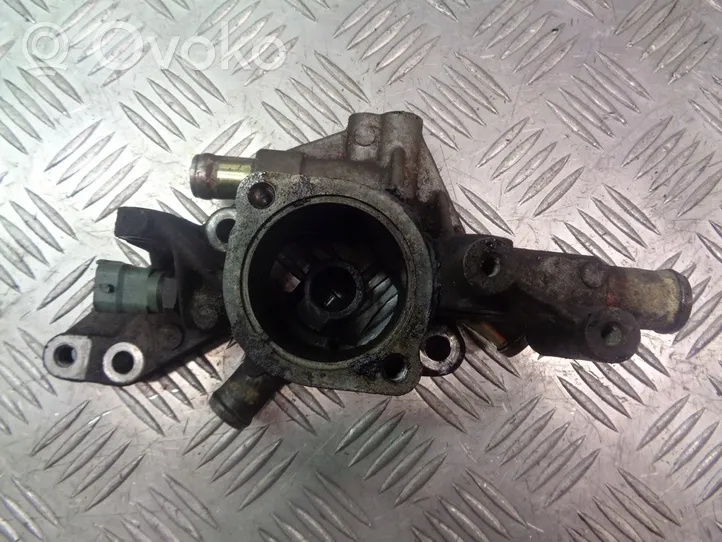 Opel Astra G Boîtier de thermostat 