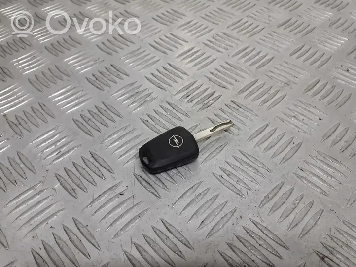 Opel Astra H Ignition key/card 