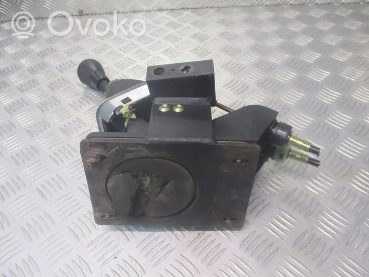 Ford Mondeo Mk III Gear selector/shifter in gearbox 