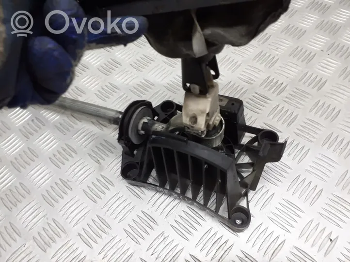 Opel Meriva A Gear selector/shifter in gearbox 