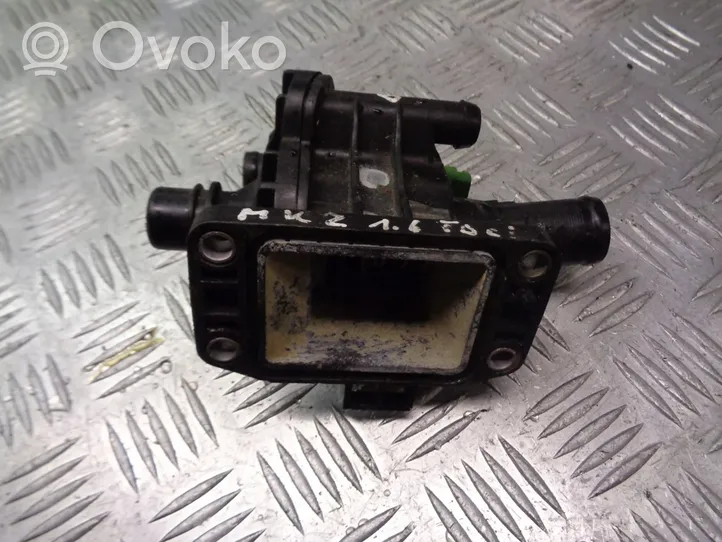 Ford Focus Boîtier de thermostat 9647767180