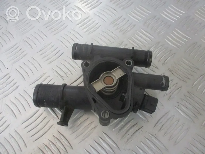 Renault Megane II Obudowa termostatu 