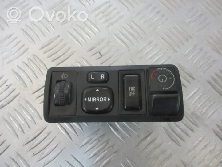 Toyota Corolla E120 E130 Inne przełączniki i przyciski 