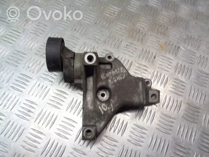 Volkswagen Polo IV 9N3 Support de compresseur de clim 6Q0260885