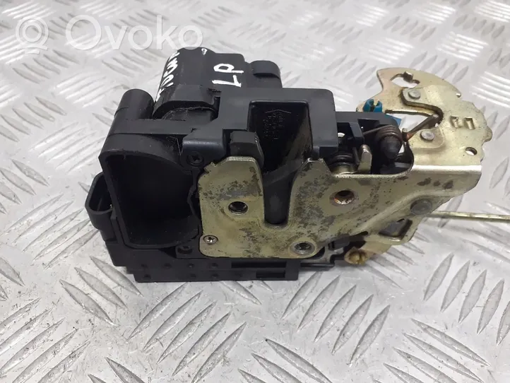 Daewoo Tacuma Front door lock 